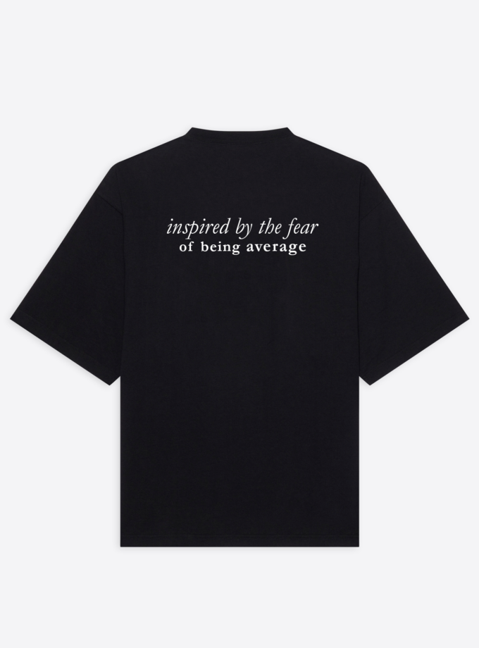 Camiseta mystyk con el estampado Inspired by the fear of being average